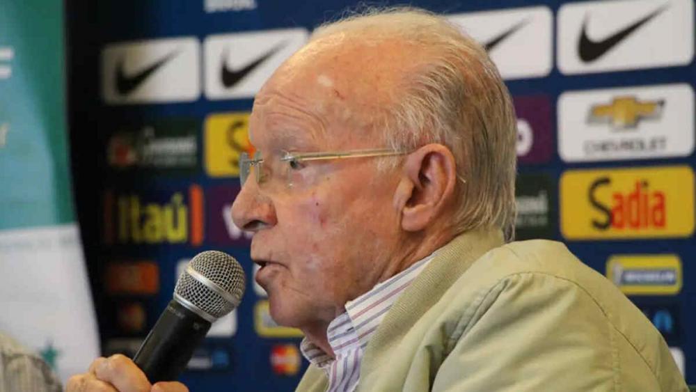 Velório de Zagallo acontece na CBF com presença de público e personalidades do esporte
