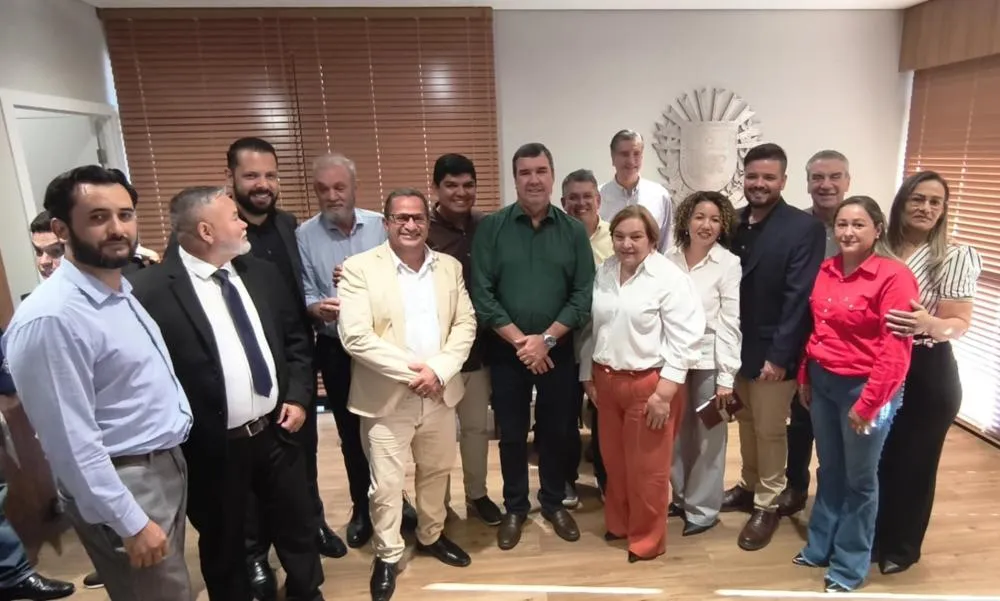 Governador anuncia R$40 milhões em obras para Ribas em reunião com vereadores e prefeito
